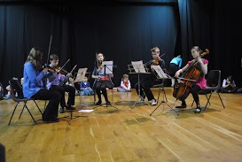 OtYRgv333SD-cYjtAbMWTri_kyZNo_PHeW_ziDbPOBM=w273-h183-p-no